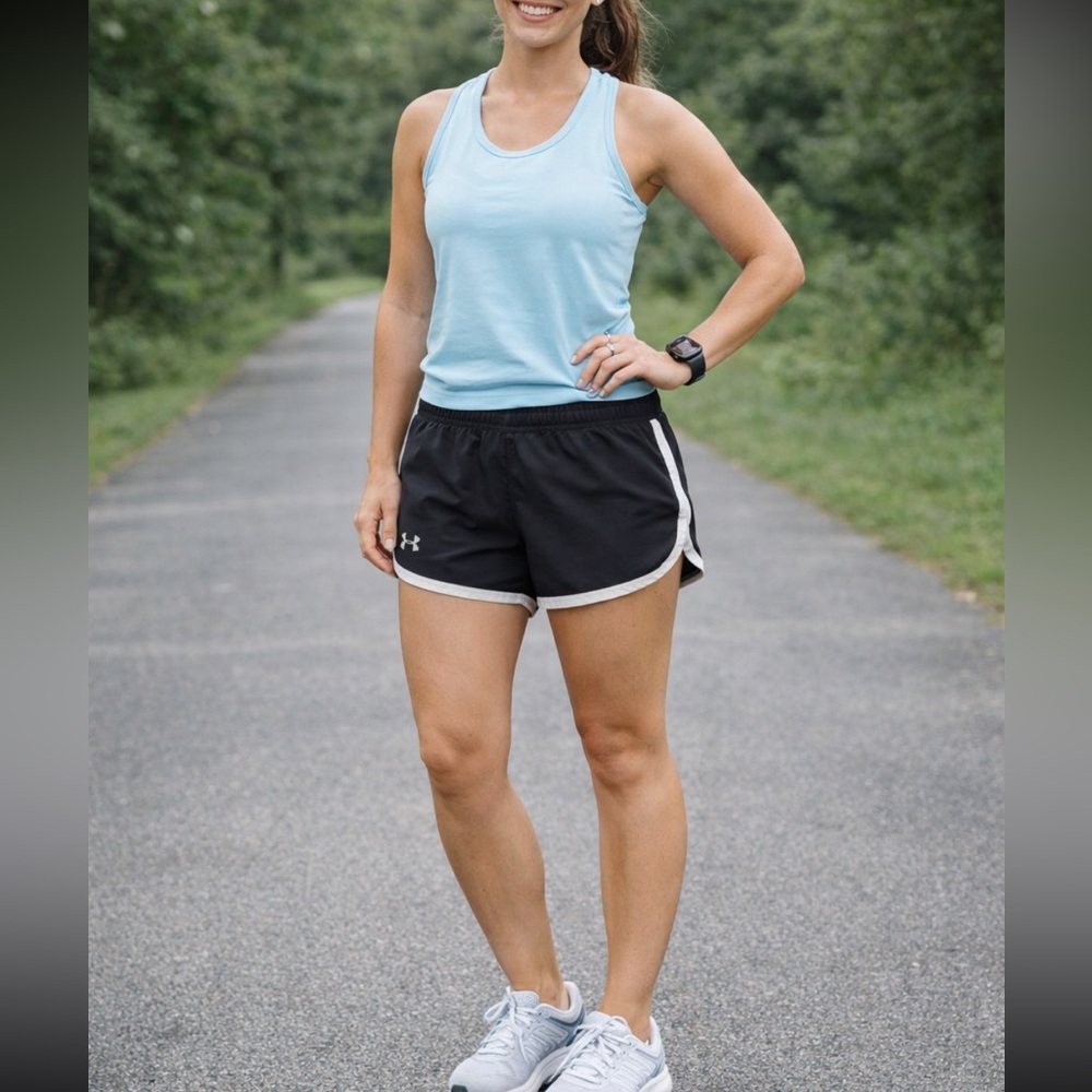 Women’s Size Small Under Armour Black Shorts, Running shorts, athletic.